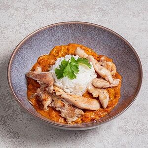 Красный карри с курицей