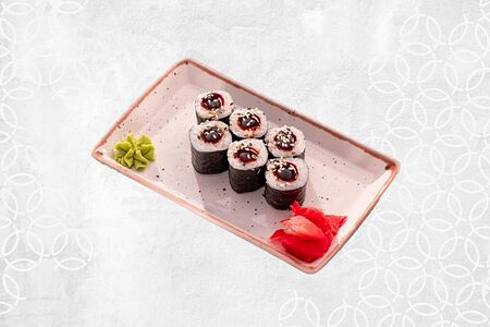 Мини-ролл с угрем