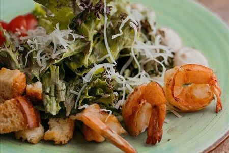 Салат Цезарь с креветкой С собой