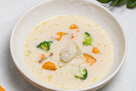 Сливочный суп с лососем