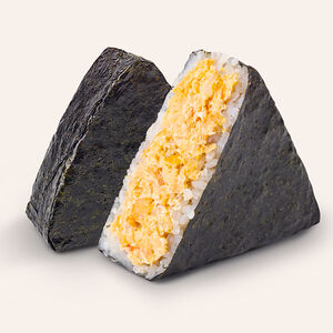 Рисовый треугольник Онигири с креветкой