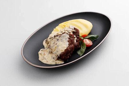 Медальоны из говяжьей вырезки