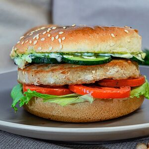 Бургер с цыпленком