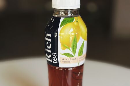 Холодный черный чай Rich Лимон