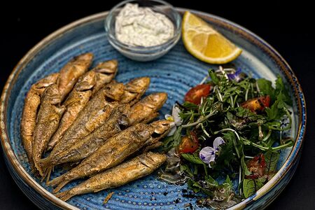 Барабулька с соусом тартар