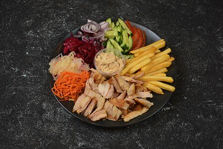 Шаверма на тарелке Гриль тейсти