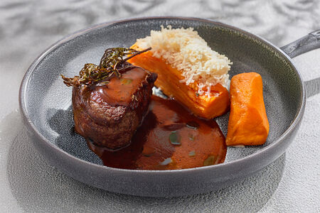 Филе-миньон с гратеном из батата