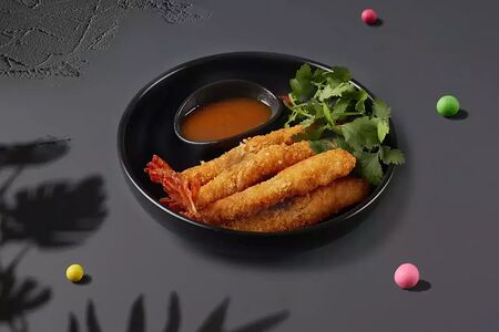 Креветки темпура с соусом манго-чили