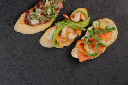 Ассорти из брускетт