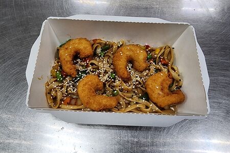 Вок-лапша Терияки с креветками в панеровке 