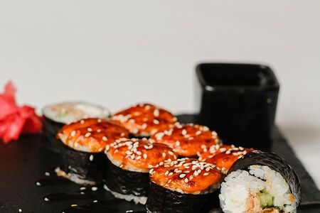 Запеченный с лососем терияки