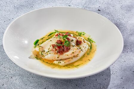 Кальмары на гриле в белом вине