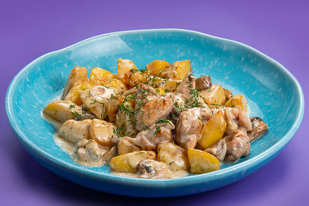 Курица с картофелем в сливочном соусе