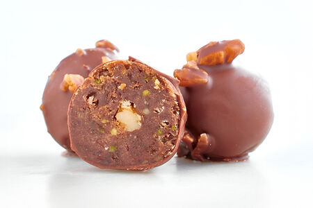 Конфета Финик-грецкий орех