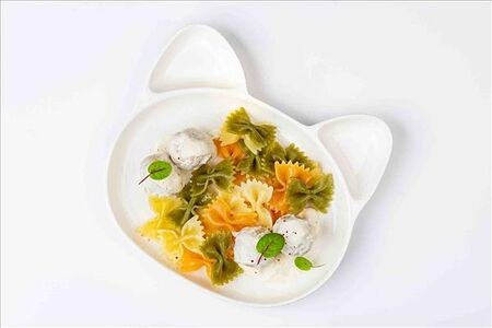 Макароны с фрикадельками в сливочном соусе