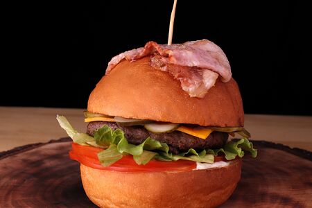 Бургер с говядиной