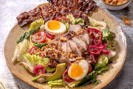 Боб салат с жареным цыпленком