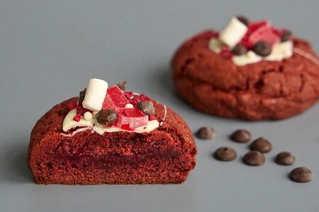 Кукис Красный бархат с ягодами