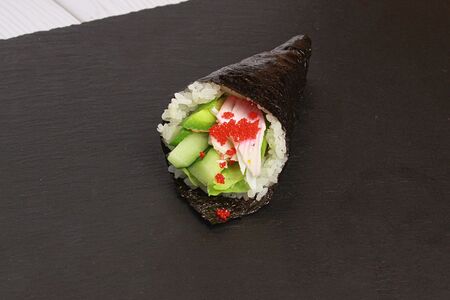 Темаки со снежным крабом