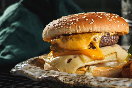 Бургер с говядиной