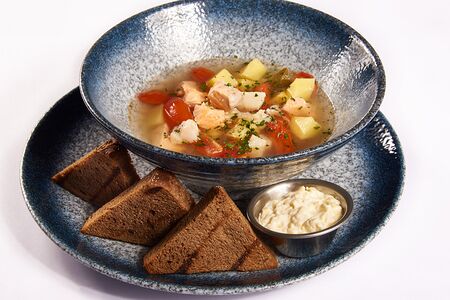 Уха из семги и судака