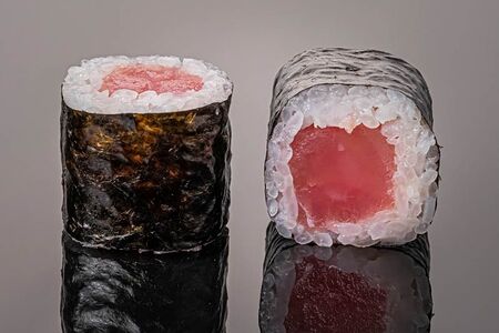 Ролл Маки Тунец