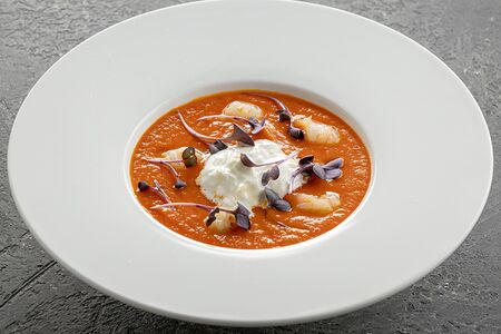 Биск с креветками и страчателлой 