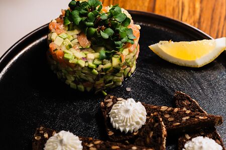 Тартар из лосося