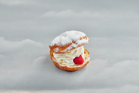 Пирожное Баваруа со сливками