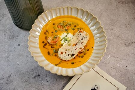 Крем-суп из артишоков с креветками