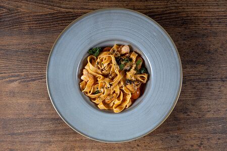 Паста томатная с морепродуктами