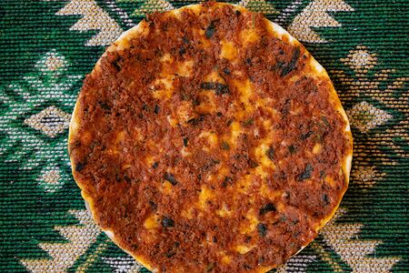 Ламаджо с мясом