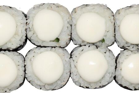 Запеченный ролл с тофу и огурцом