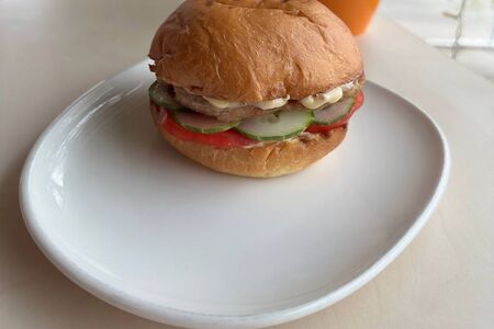 Бургер цыпленок цыпа 