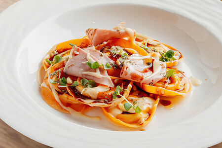 Равиоли с мортаделлой и страчателлой