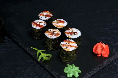 Мини-ролл Угорь