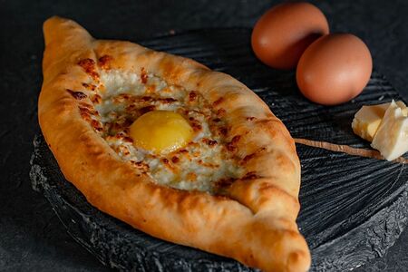 Хачапури по-аджарски