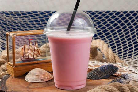 Молочный коктейль Клубника