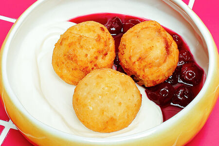 Сырники-бомбочки Вишневый пирог