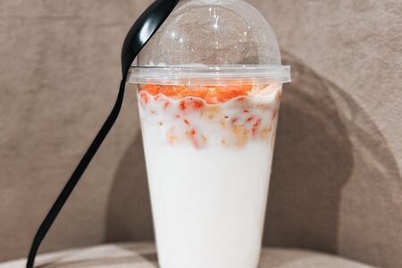 Хлопья в вишневом молоке