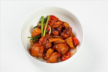 Морской окунь в кисло-сладком соусе