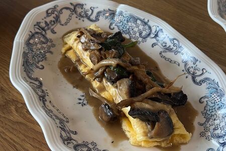 Французский омлет с грибным соте 