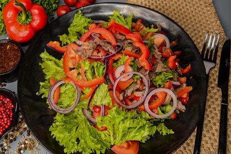 Салат из говядины