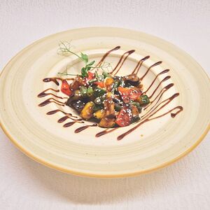 Вок из овощей в соусе терияки