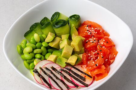 Поке с лососем 