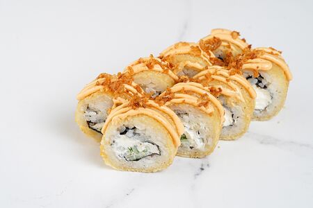 Жареные роллы Мини-бикини с огурцом