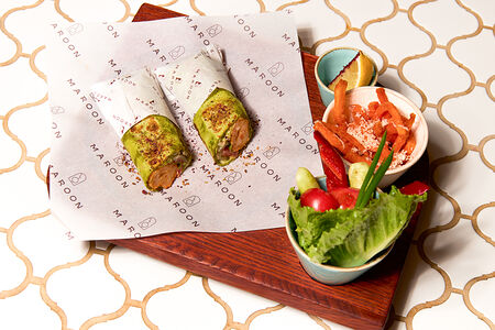 Детская люлярма в зеленом лаваше с креветкой