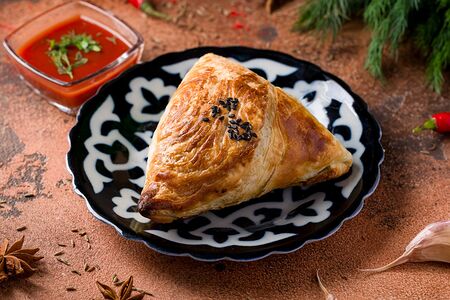 Самса из говядины