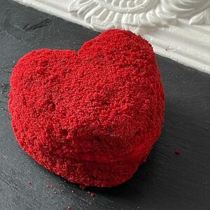 Красный бархат с малиной 