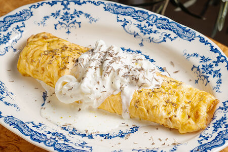 Омлет со страчателлой и трюфелем 